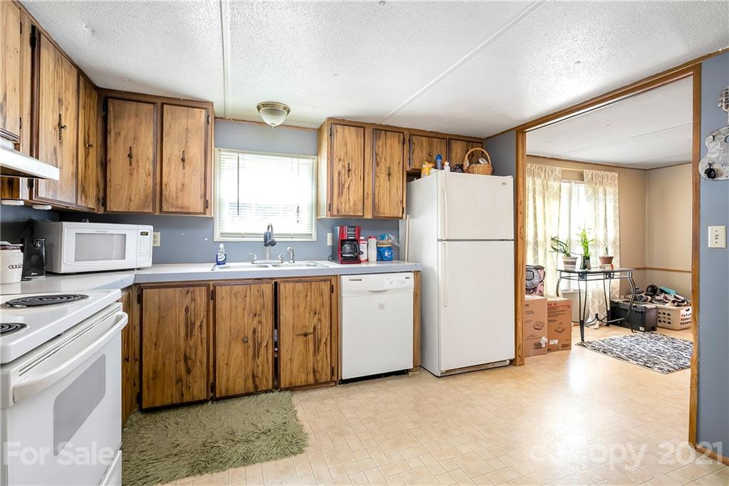 2267 Alexis Lucia Road Stanley, NC 28164 - Photo 4 of 15 Gallery Image 4