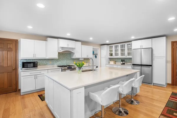 $1,295,000 | 17 Garfield Street, Marblehead, MA 01945