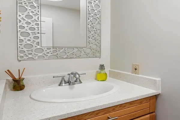 $1,295,000 | 17 Garfield Street, Marblehead, MA 01945