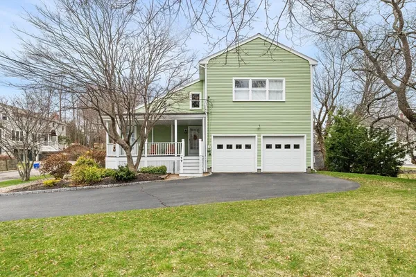 $1,295,000 | 17 Garfield Street, Marblehead, MA 01945