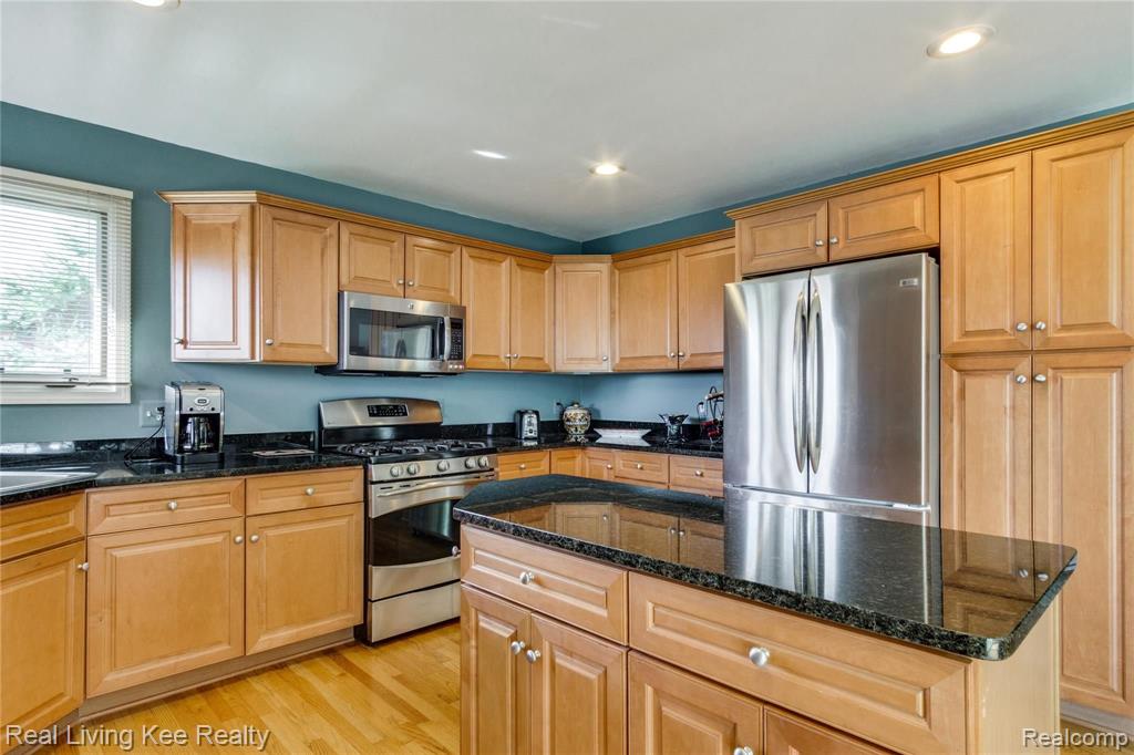 6519 Chatham Circle Rochester Hills, MI 48306 - Photo 31 of 50
