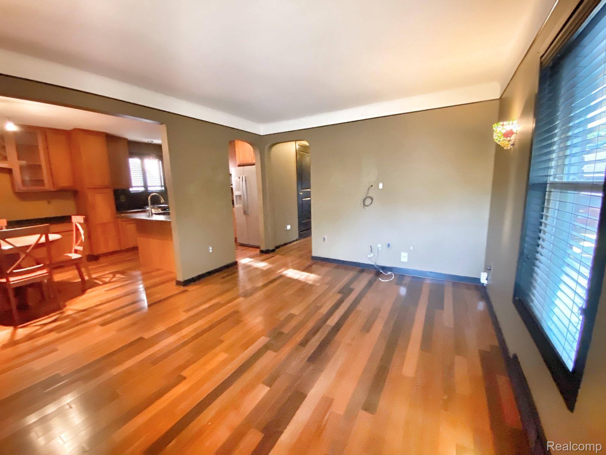 1301 Hampton Road Grosse Pointe, MI 48236 - Photo 7 of 39 view of living room