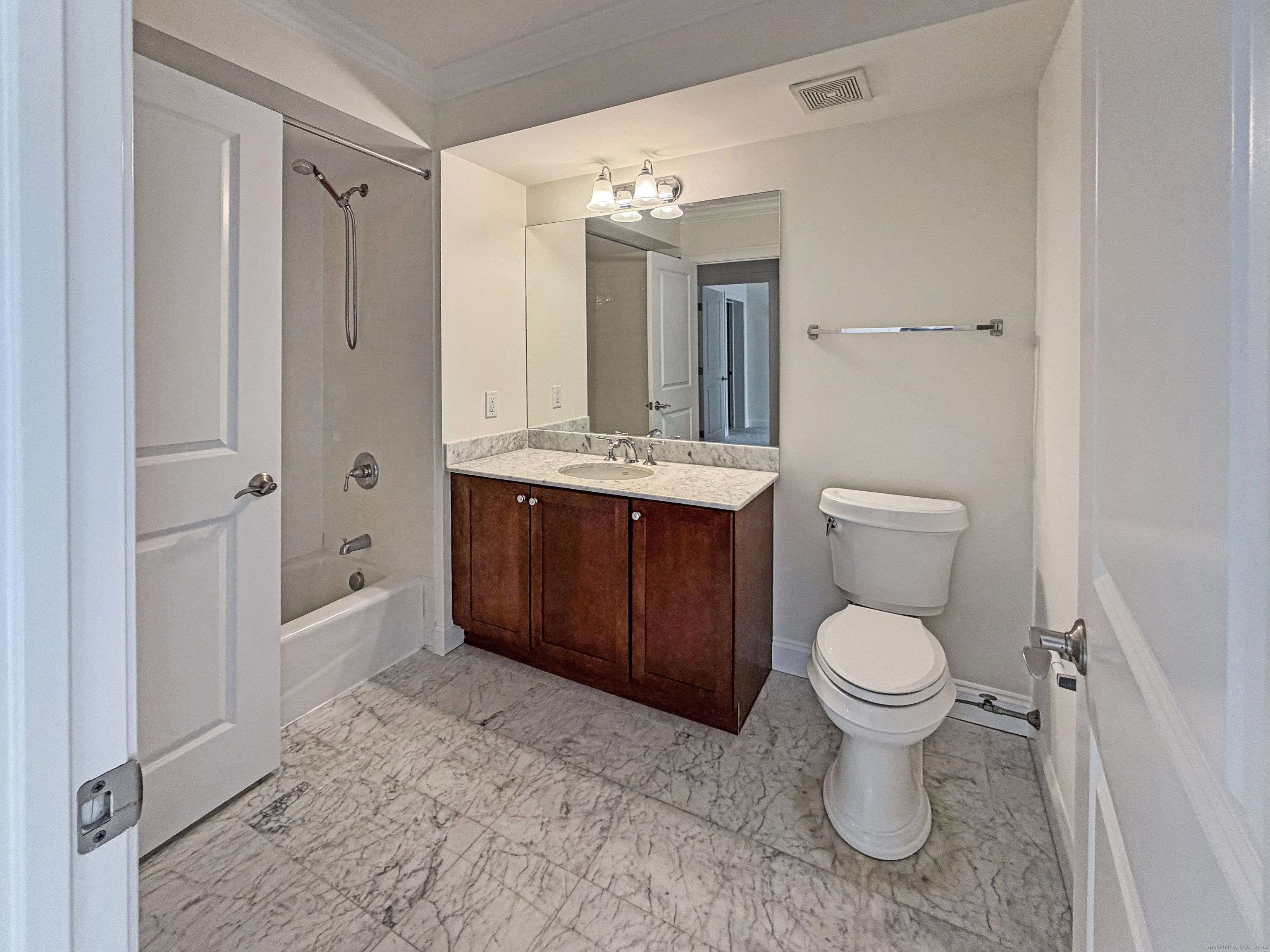 16 Hayestown Road, Unit A303 Danbury, CT 06811 - Photo 10 of 17