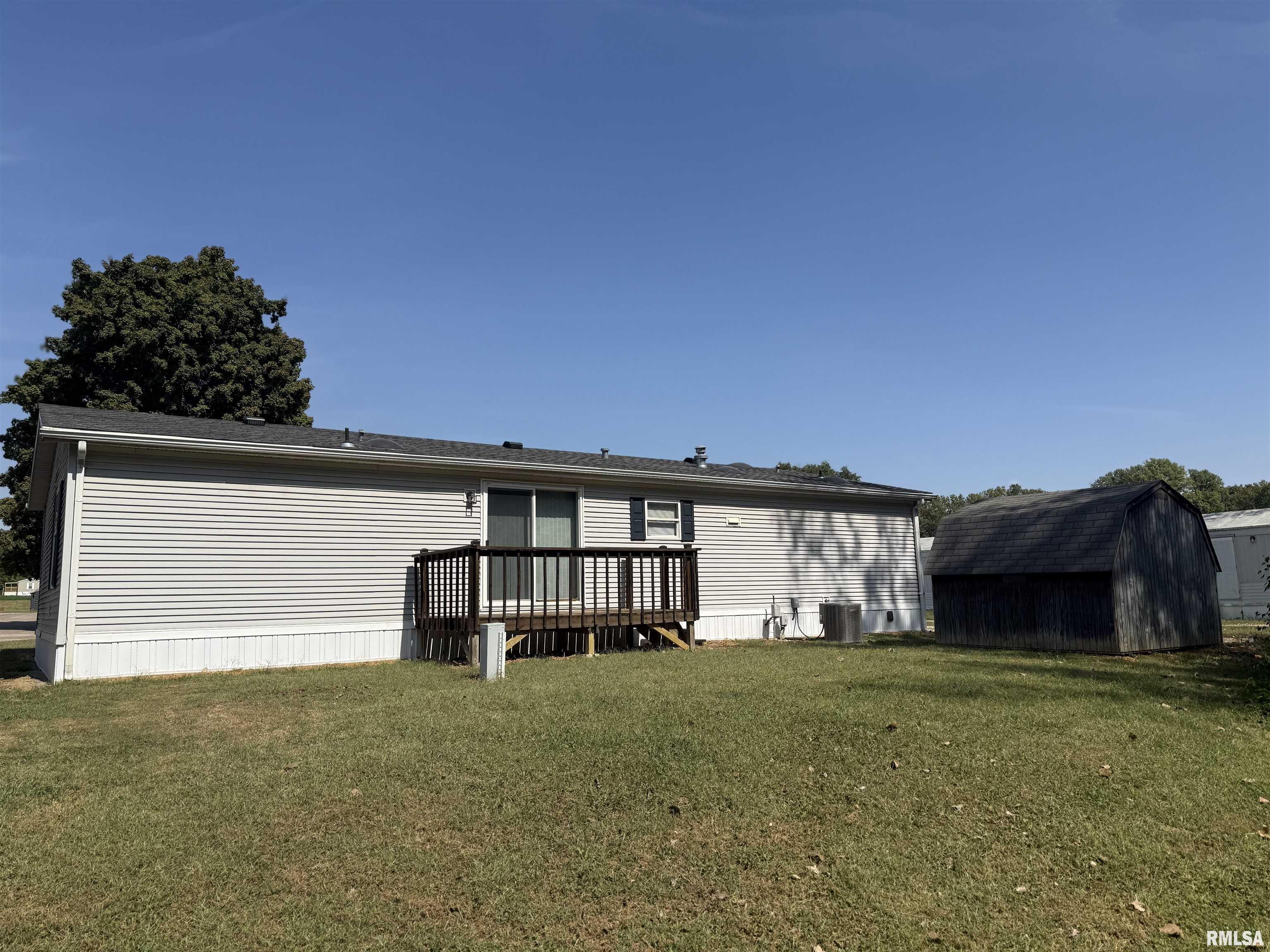 812 April Avenue Quincy, IL 62305 - Photo 5 of 19