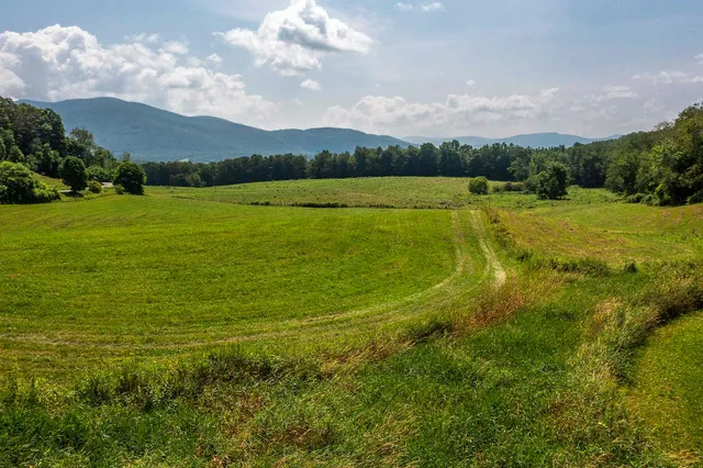 $525,000 | 1688 Waite Hill Road, Pawlet, VT 05761