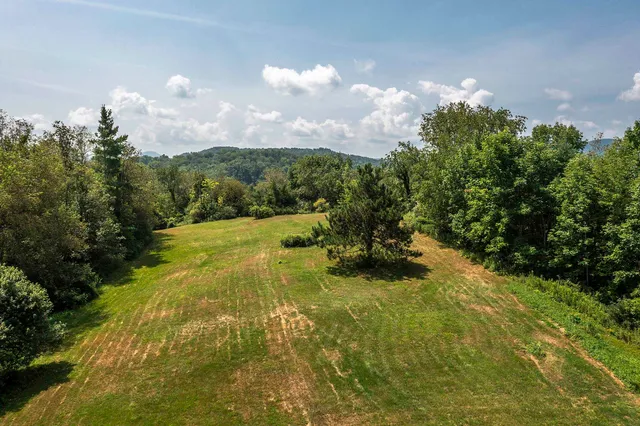 $525,000 | 1688 Waite Hill Road, Pawlet, VT 05761
