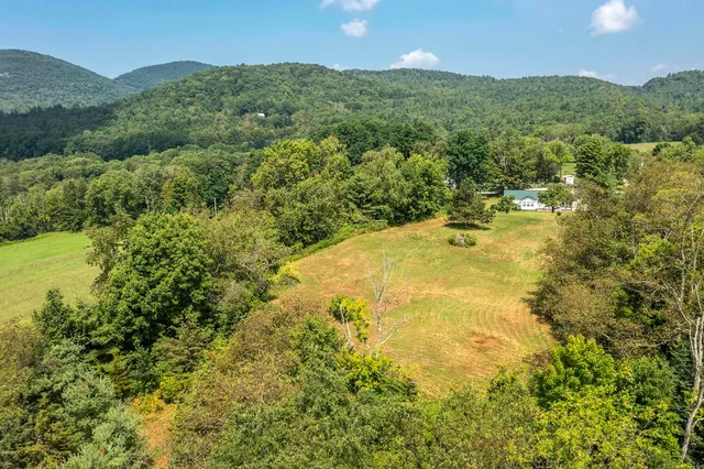 $525,000 | 1688 Waite Hill Road, Pawlet, VT 05761