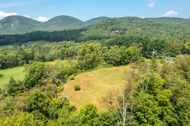 $525,000 | 1688 Waite Hill Road, Pawlet, VT 05761