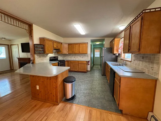 $525,000 | 1688 Waite Hill Road, Pawlet, VT 05761