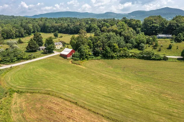 $525,000 | 1688 Waite Hill Road, Pawlet, VT 05761