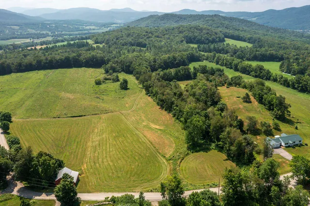 $525,000 | 1688 Waite Hill Road, Pawlet, VT 05761