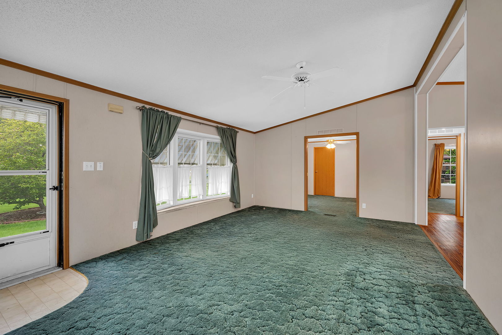 2910 East 11th Road Ottawa, IL 61350 - Photo 7 of 37