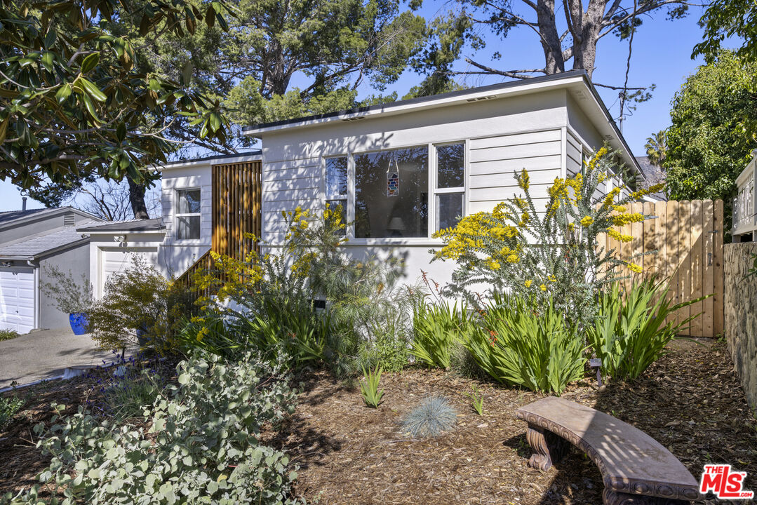 7543 Kyle Street Tujunga, CA 91042 - Photo 2 of 21 front view of a house