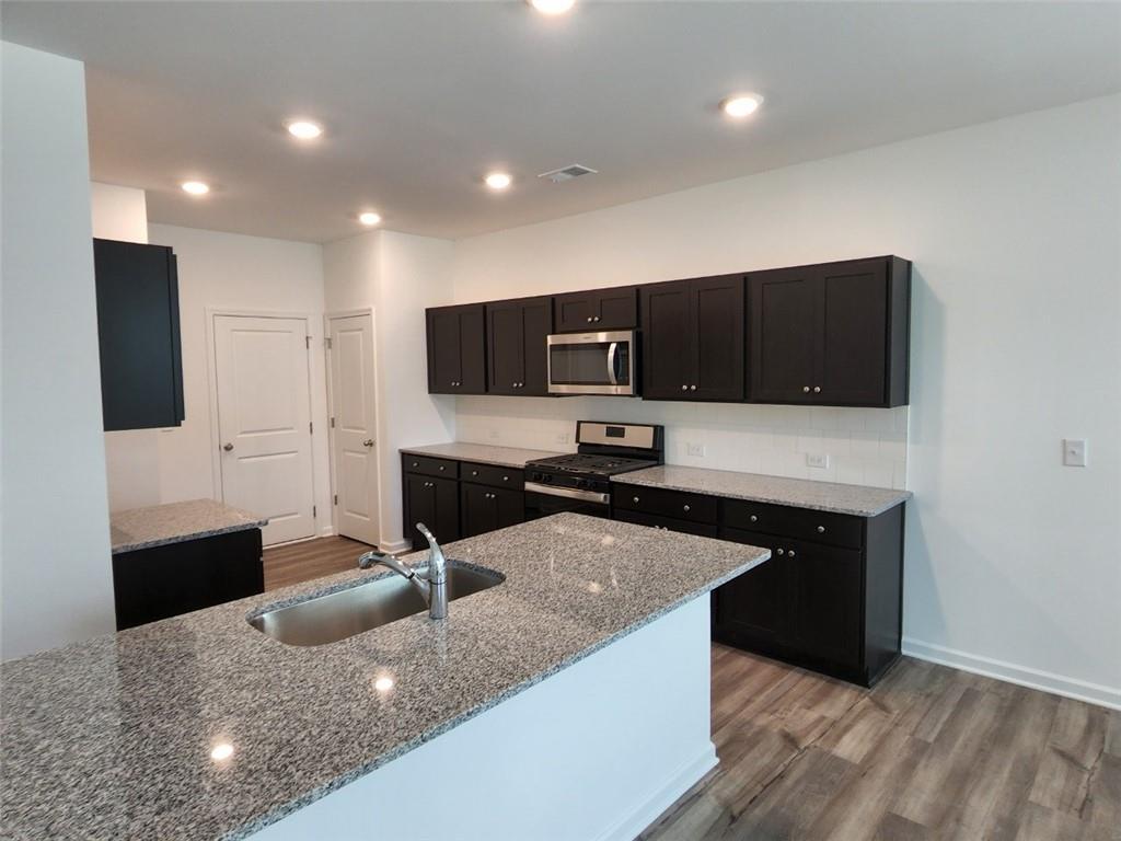 6145 Langdon Way Cumming, GA 30028 - Photo 3 of 39