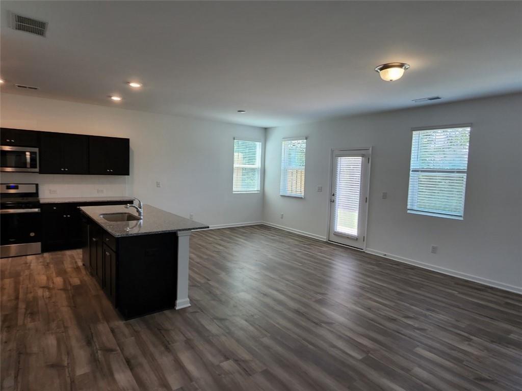 6145 Langdon Way Cumming, GA 30028 - Photo 7 of 39