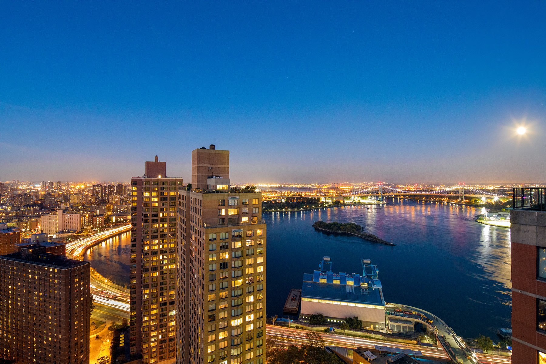 1735 York Avenue, Unit 12H Manhattan, NY 10128 - Photo 21 of 23 a view of a lake