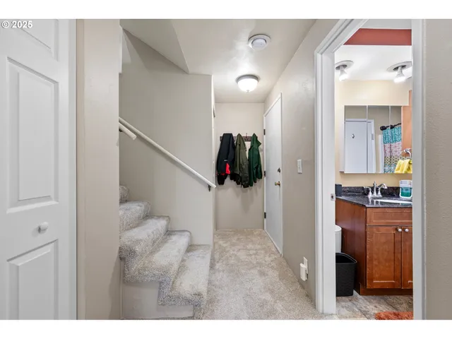 $278,000 | 151 Treehill Loop, Eugene, OR 97405