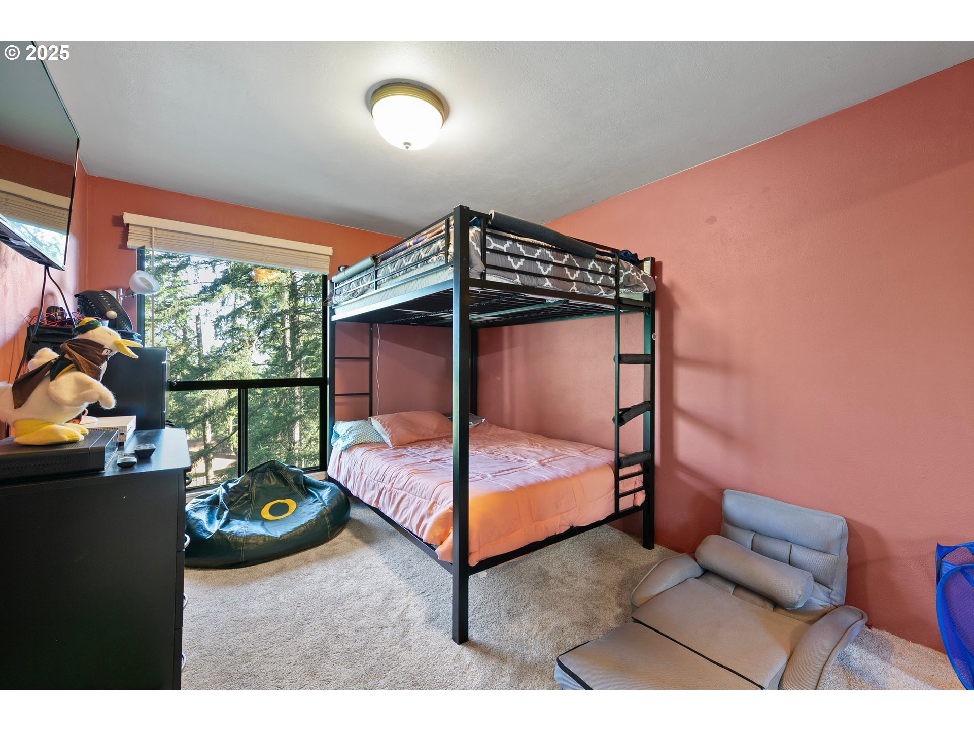 151 Treehill Loop Eugene, OR 97405 - Photo 32 of 44