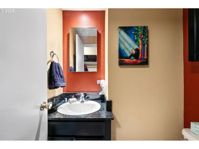 $278,000 | 151 Treehill Loop, Eugene, OR 97405