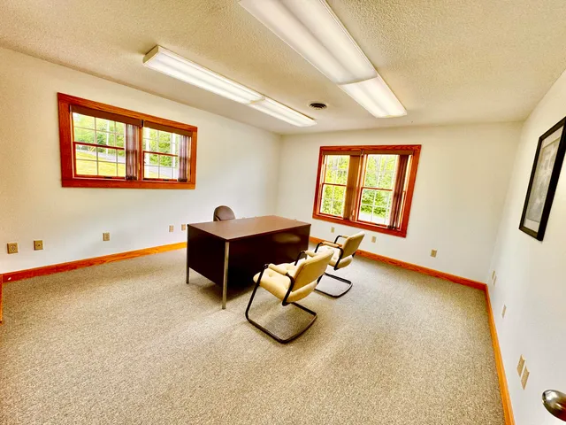 $475,000 | 1045 Broadway, Bangor, ME 04401