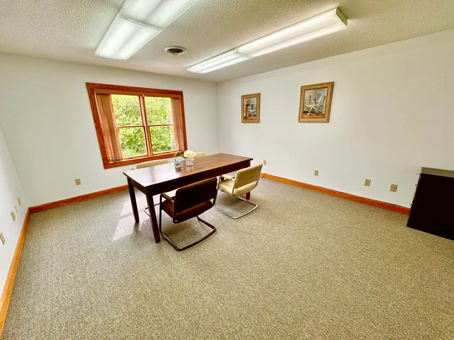 $475,000 | 1045 Broadway, Bangor, ME 04401