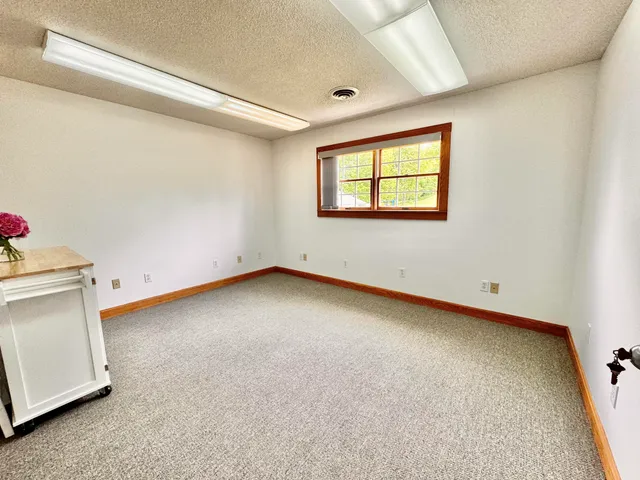 $475,000 | 1045 Broadway, Bangor, ME 04401