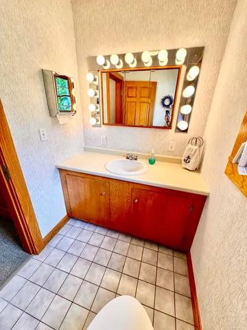 $475,000 | 1045 Broadway, Bangor, ME 04401