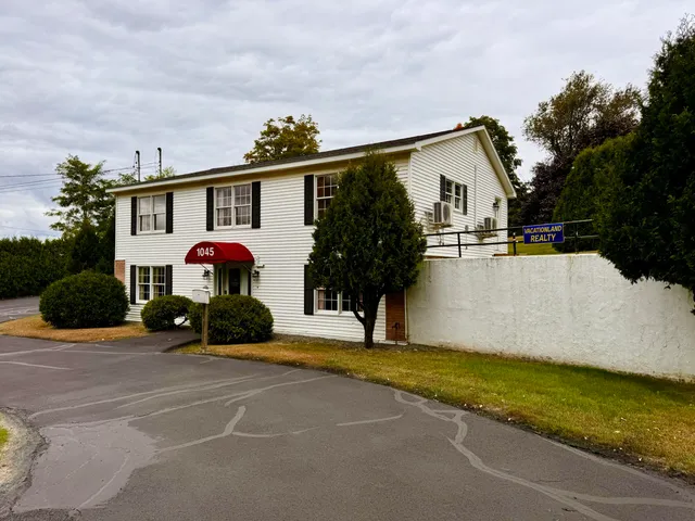 $475,000 | 1045 Broadway, Bangor, ME 04401