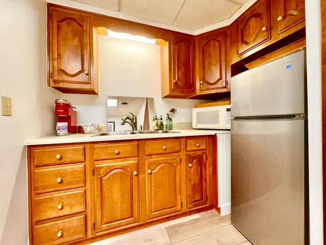 $475,000 | 1045 Broadway, Bangor, ME 04401