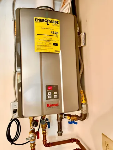 $475,000 | 1045 Broadway, Bangor, ME 04401