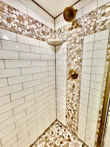 $475,000 | 1045 Broadway, Bangor, ME 04401