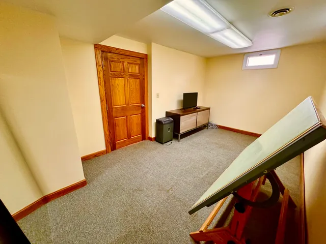 $475,000 | 1045 Broadway, Bangor, ME 04401