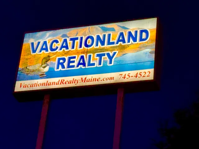 $475,000 | 1045 Broadway, Bangor, ME 04401