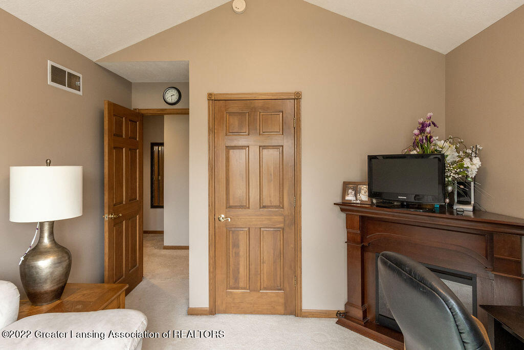 337 Crosswind Drive Dimondale, MI 48821 - Photo 28 of 44 Final-38