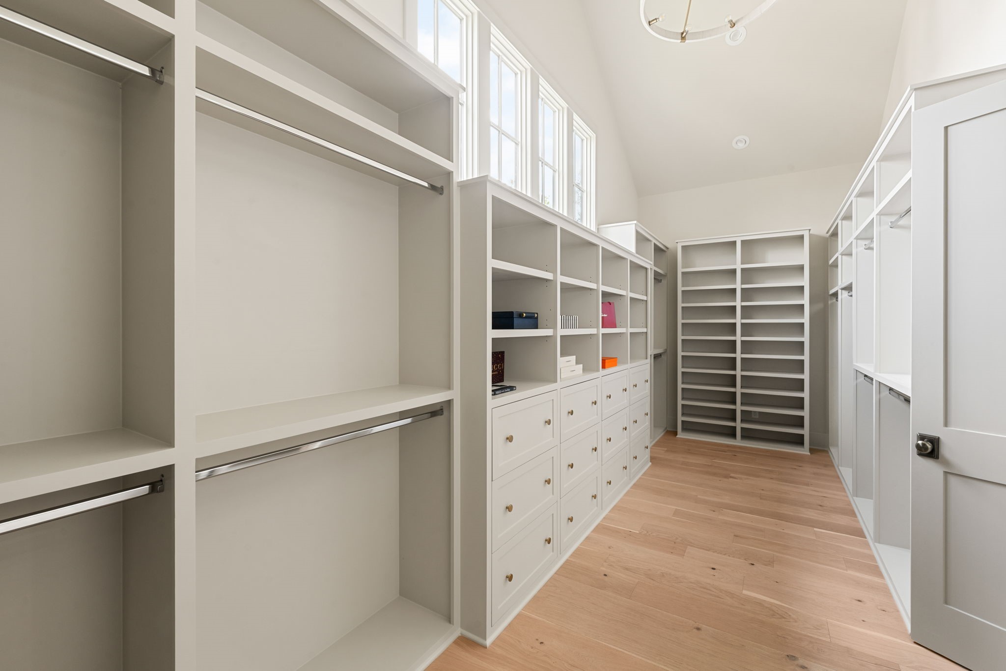 1411 Thornton Road Houston, TX 77018 - Photo 21 of 36 a view of an empty walk in closet
