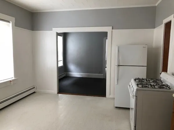 $1,300 | 257 Tinkham Street, Unit 1EAST, New Bedford, MA 02746