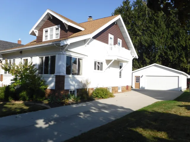 1910 27th Street, Two Rivers, WI 54241