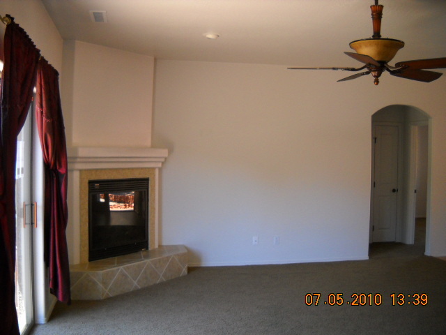 2275 Road Runner Road Sedona, AZ 86336 - Photo 7 of 11 Living Room
