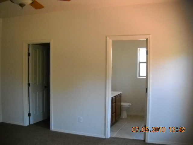2275 Road Runner Road Sedona, AZ 86336 - Photo 8 of 11 Master Bedroom