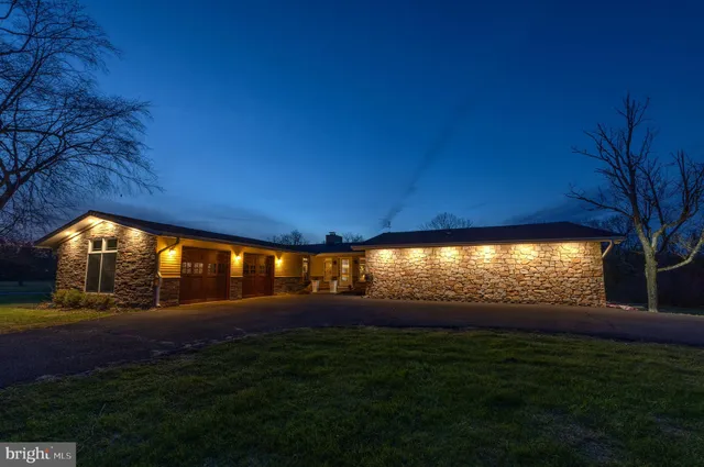 $2,150,000 | 6469 Groveland Road, Pipersville, PA 18947