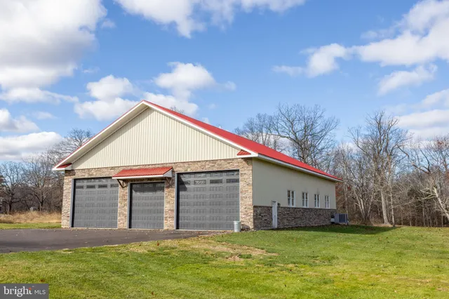 $2,150,000 | 6469 Groveland Road, Pipersville, PA 18947