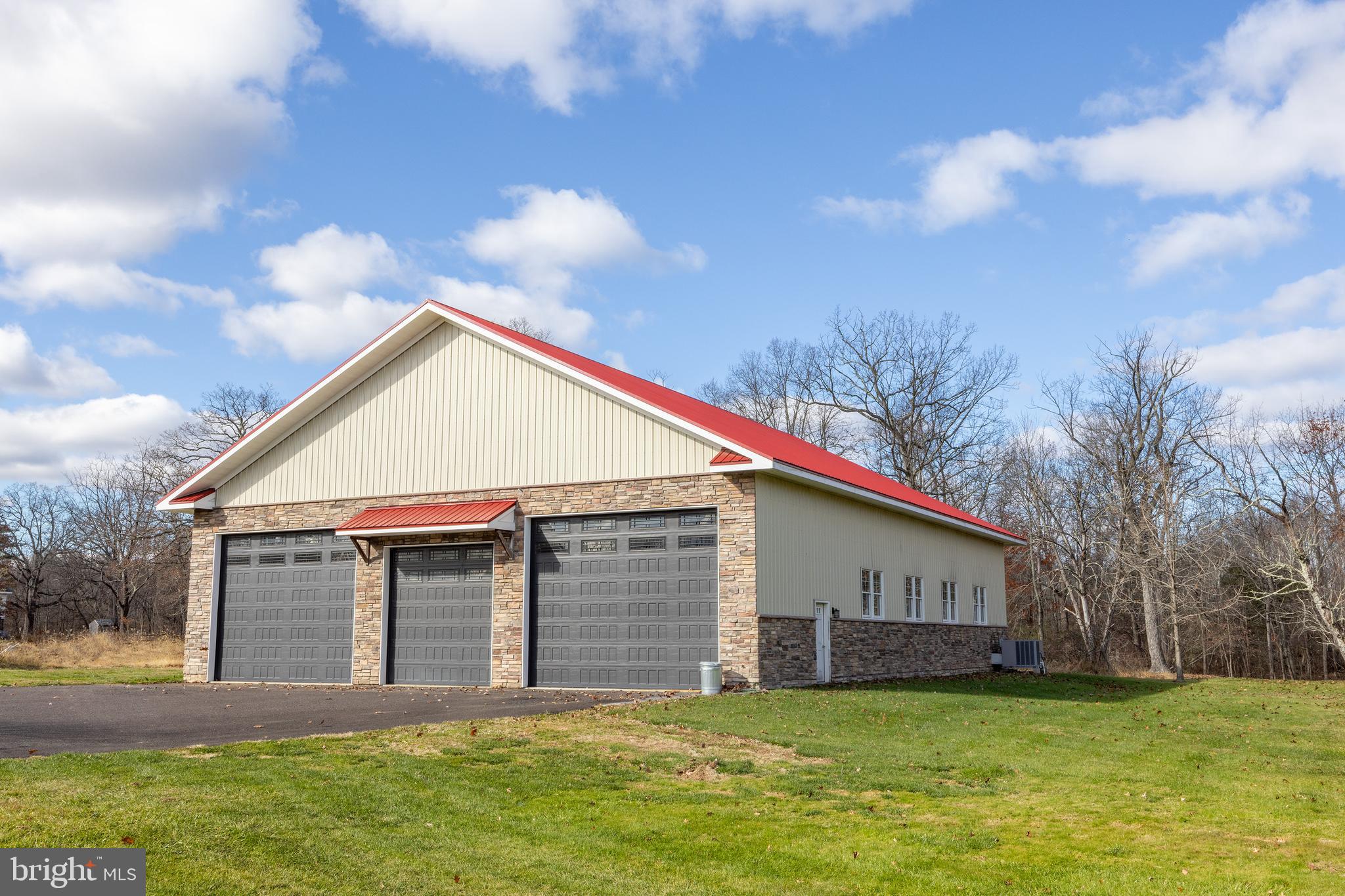 6469 Groveland Road Pipersville, PA 18947 - Photo 6 of 45