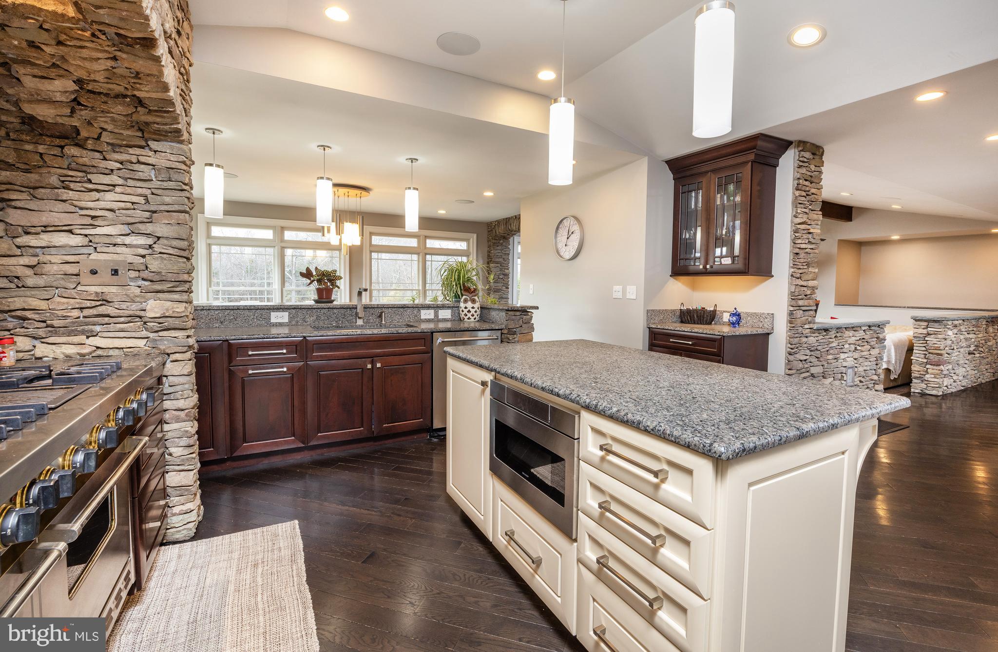 6469 Groveland Road Pipersville, PA 18947 - Photo 10 of 45