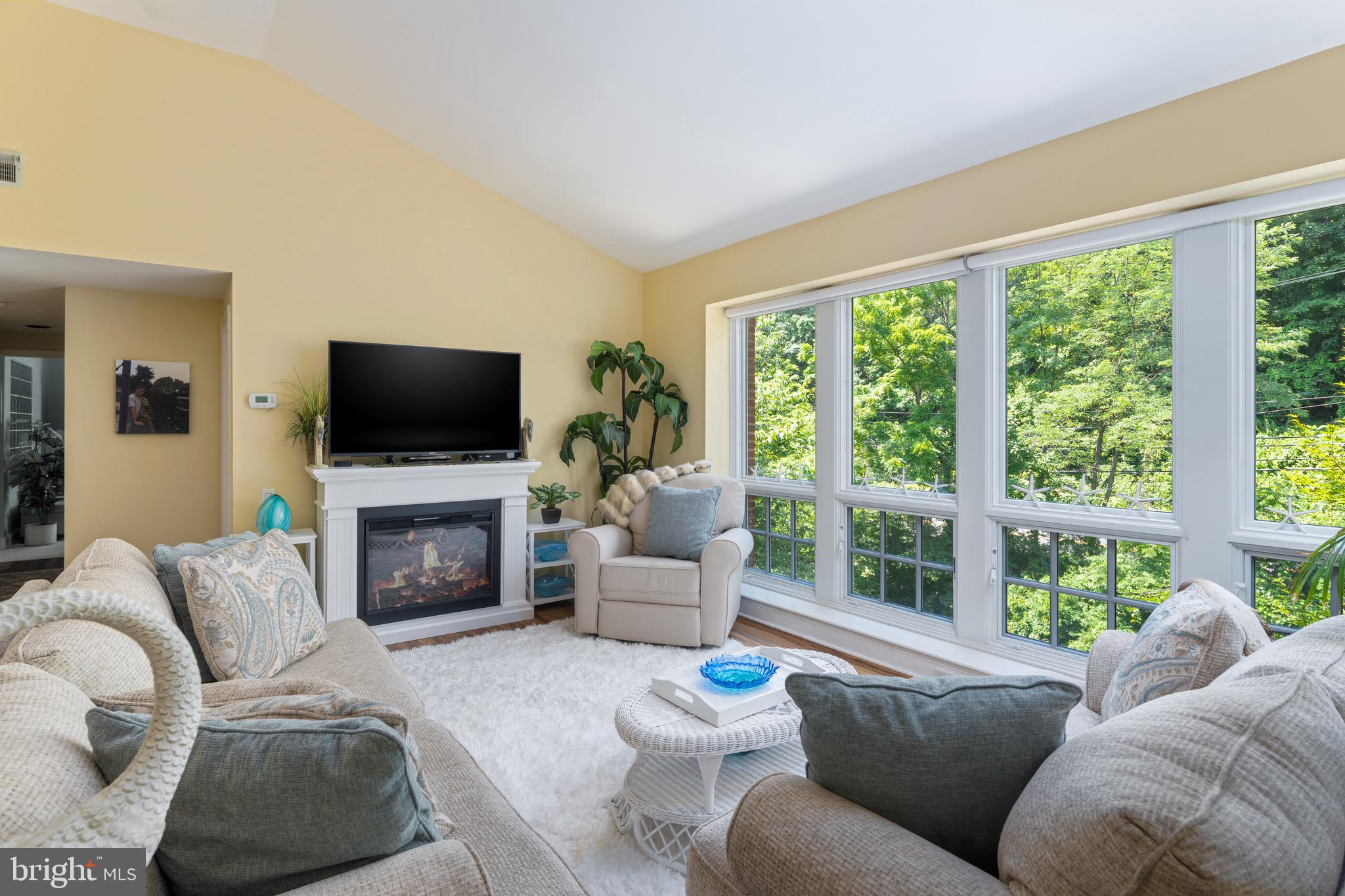 350 River Road, Unit G16 New Hope, PA 18938 - Photo 10 of 23 Gallery Image 10