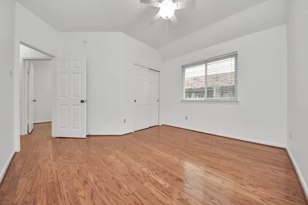 $329,900 | 5622 Pineaster Pointe Lane, Spring, TX 77379