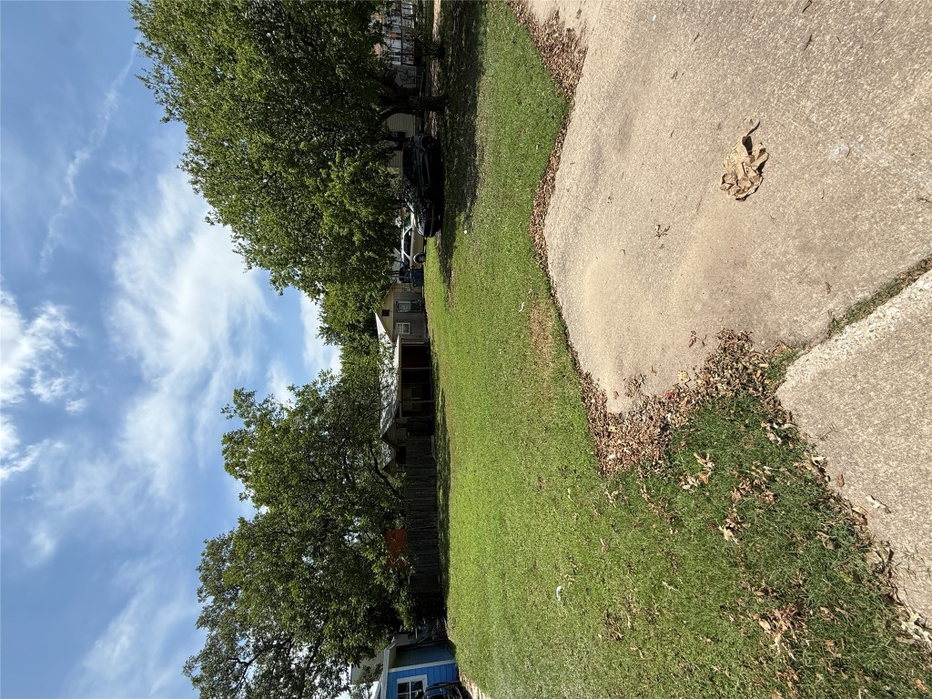 2703 Wheless Lane Austin, TX 78723 - Photo 4 of 4 View of front yard