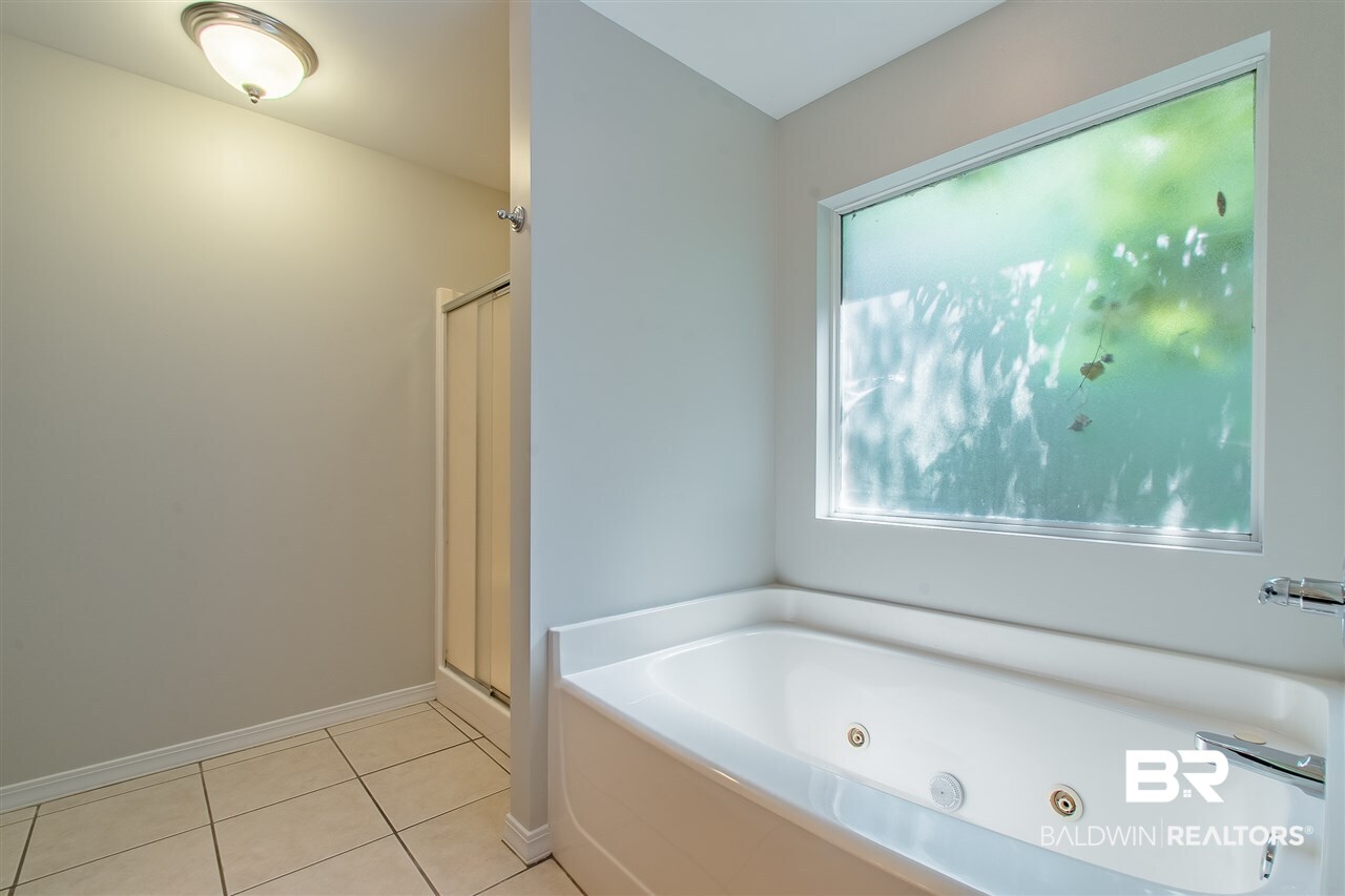 312 Marcella Avenue Daphne, AL 36527 - Photo 15 of 25 Tub&Separate Shower