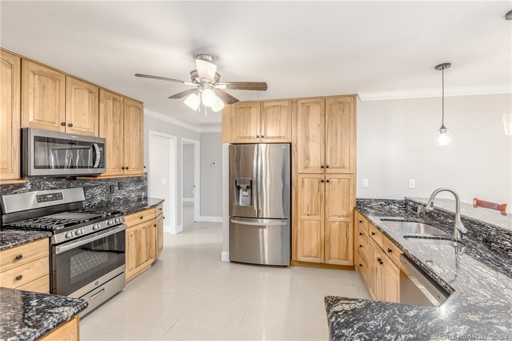 1469 Northwest Fork Road Stuart, FL 34994 - Photo 19 of 39 Gallery Image 19