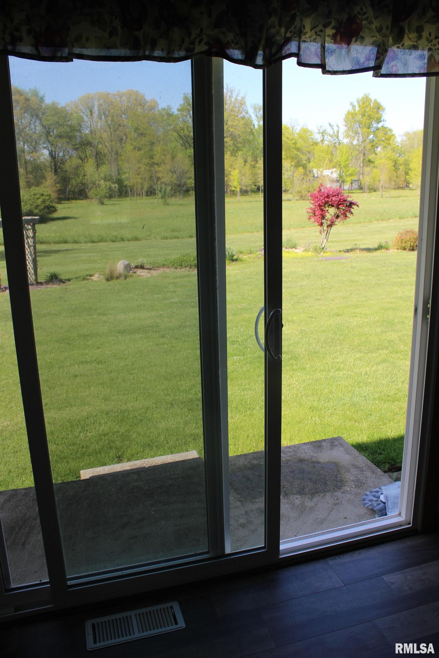 5403 Brubaker Road Alma, IL 62807 - Photo 8 of 25