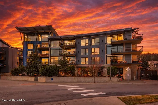 $1,075,000 | 1950 Bellerive Lane, Unit 203, Coeur D'Alene, ID 83814